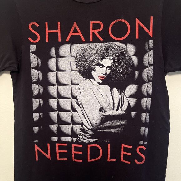 SHARON NEEDLES Drag Queen Merch Queen Of Goth Graphic Tee, Black- S - Picture 4 of 8
